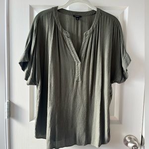 EUC Ann Taylor Business Casual Top - Médium